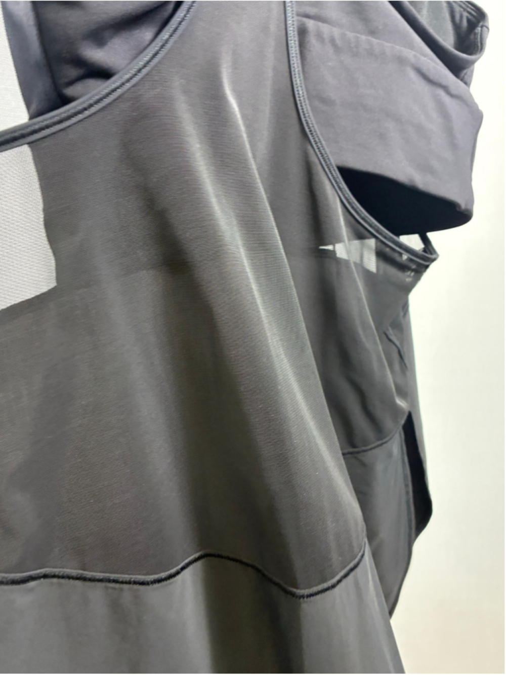 Lululemon Twist Around Tank Top in Black Size 10 - Picture 7 of 8